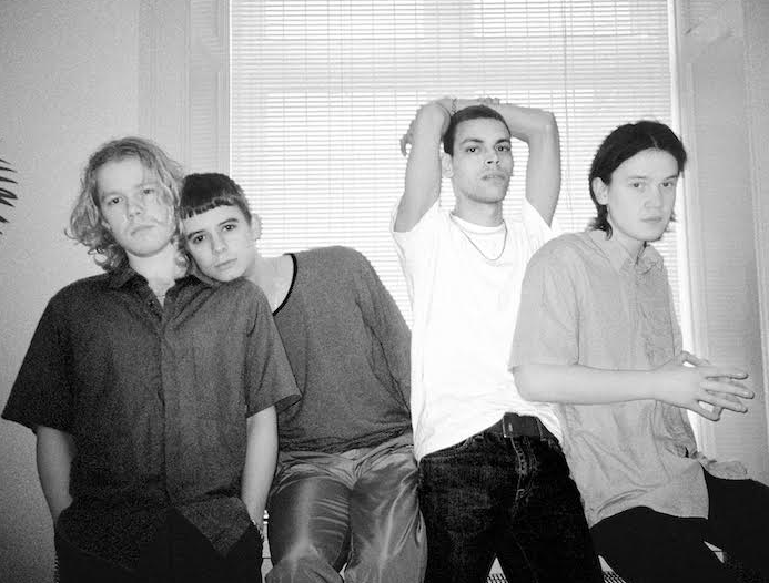 Band Liss  release dance pop anthem ‘Leave Me On The Floor’