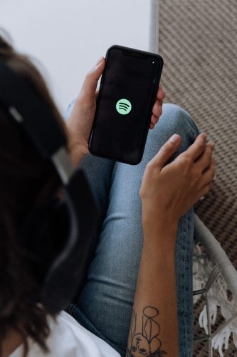 Spotify set to pay less royalties to up-and-coming artists