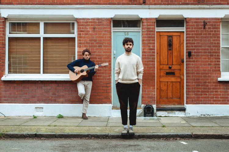 Burr Island – Alternative Indie Folk duo, from the West Country release new single  ‘Your Eyes, My Eyes’.