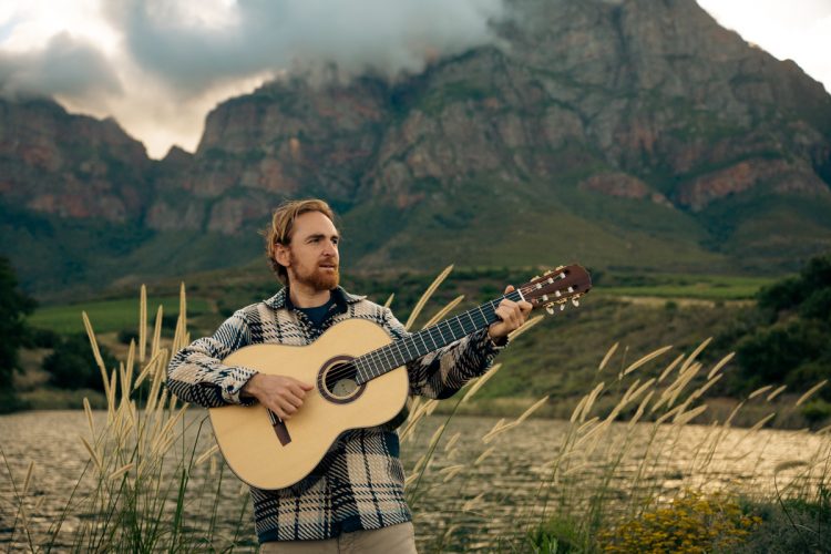 Seth Tabatznik Returns With Expansive, Wintry Single Ahead of 2026 Album